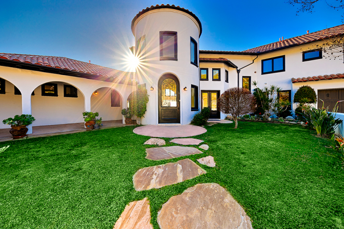 malibu villa rental front entrance
