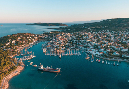 yacht