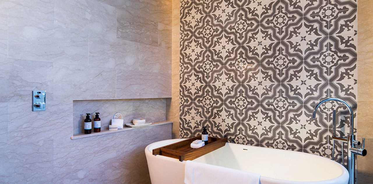 chileno bay resort 4 bedroom sky villa bathtub
