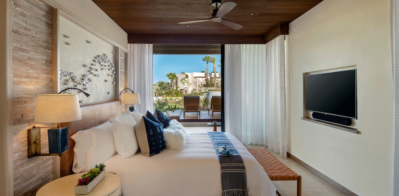 chileno bay spa suite with plunge pool bedroom