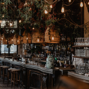 trendy paris restaurants with a social scene