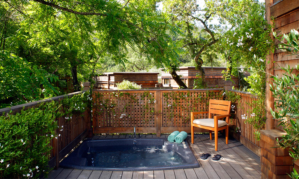 calistoga ranch resort spa lodge hot tub