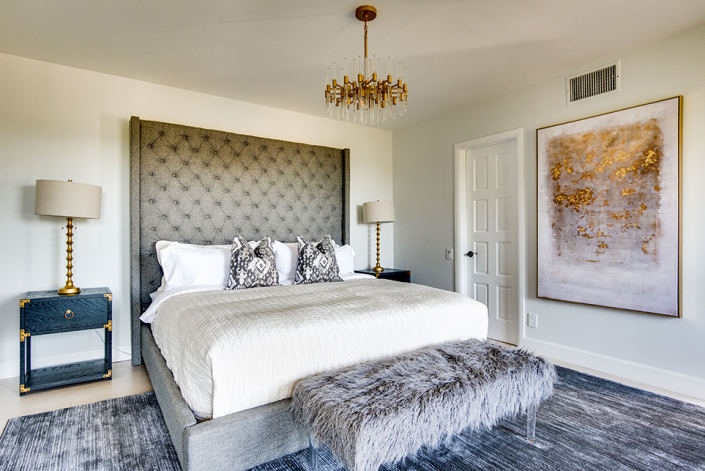 hollywood hills villa rental bedroom