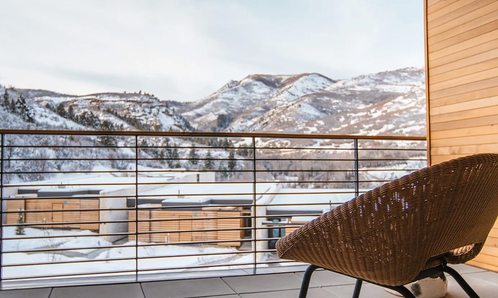 peregrine suites patio at the lodge at blue sky