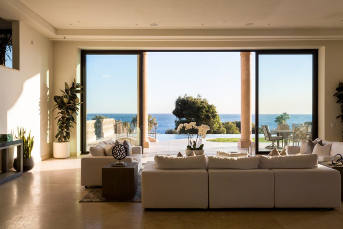 malibu villa rental family room view