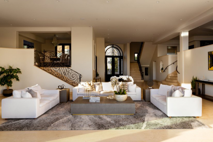 malibu villa rental family room