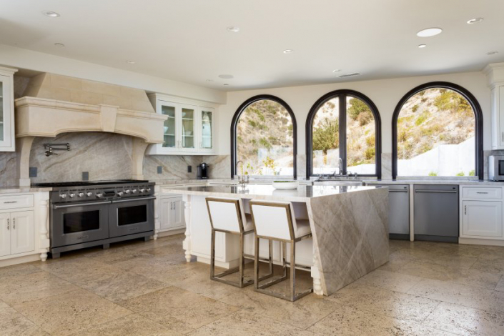malibu villa rental kitchen
