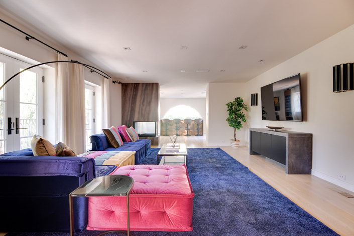 beverly hills villa rental family room