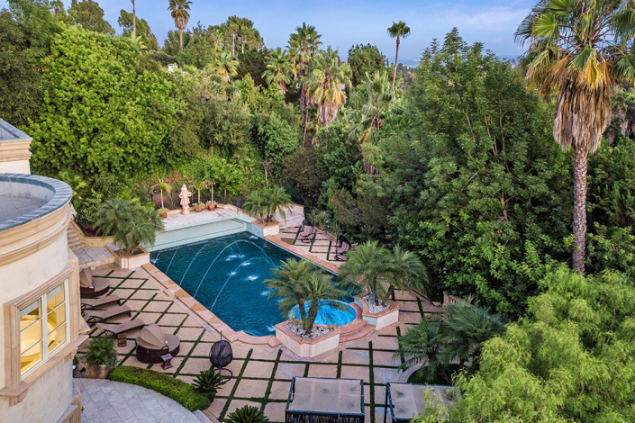 beverly hills villa rental pool view