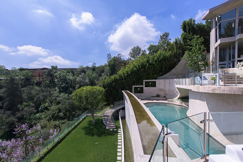 mulholland compound los angeles villa rental