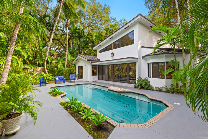 coconut grove oasis miami villa rentals