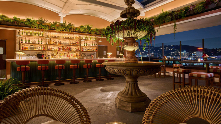 bar lis atrium los angeles at the thompson rooftop