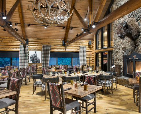 horn and cantle dining room at lone mountain ranch