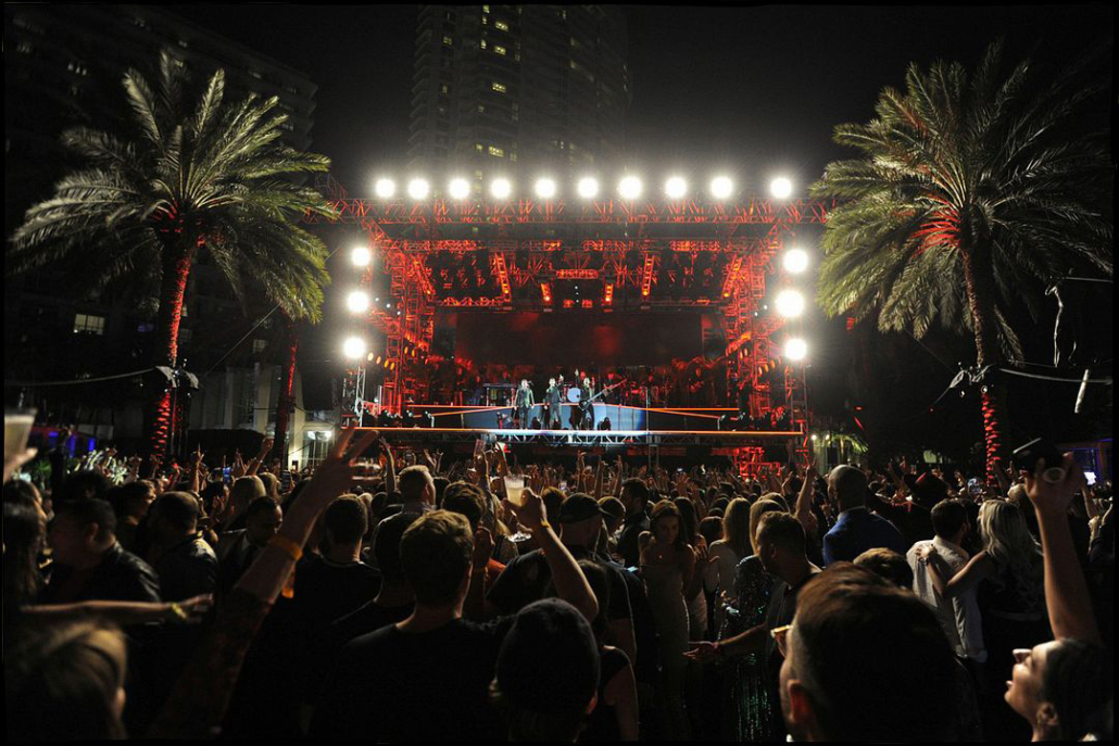 Fontainebleau New Years Eve 2025 with Calvin Harris Miami NYE