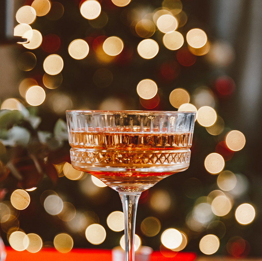 things to do in los angeles christmas themed bars
