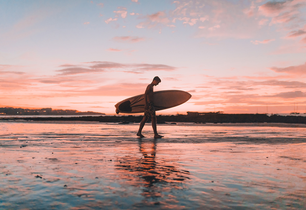 costa rica tamarindo guy surfing