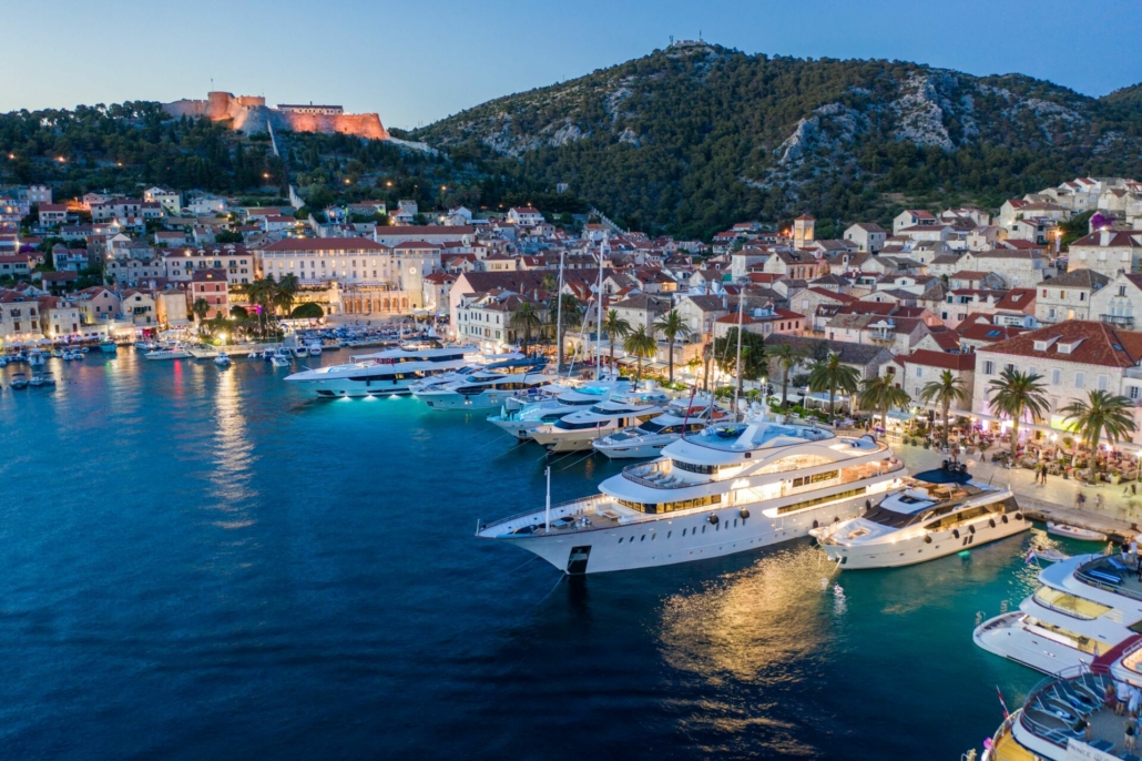 visit hvar